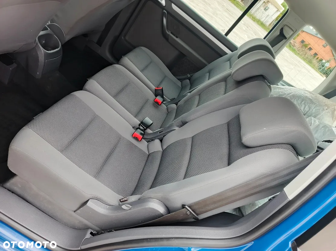 Volkswagen Touran 1.6 TDI DPF BlueMotion Technology Comfortline - 20