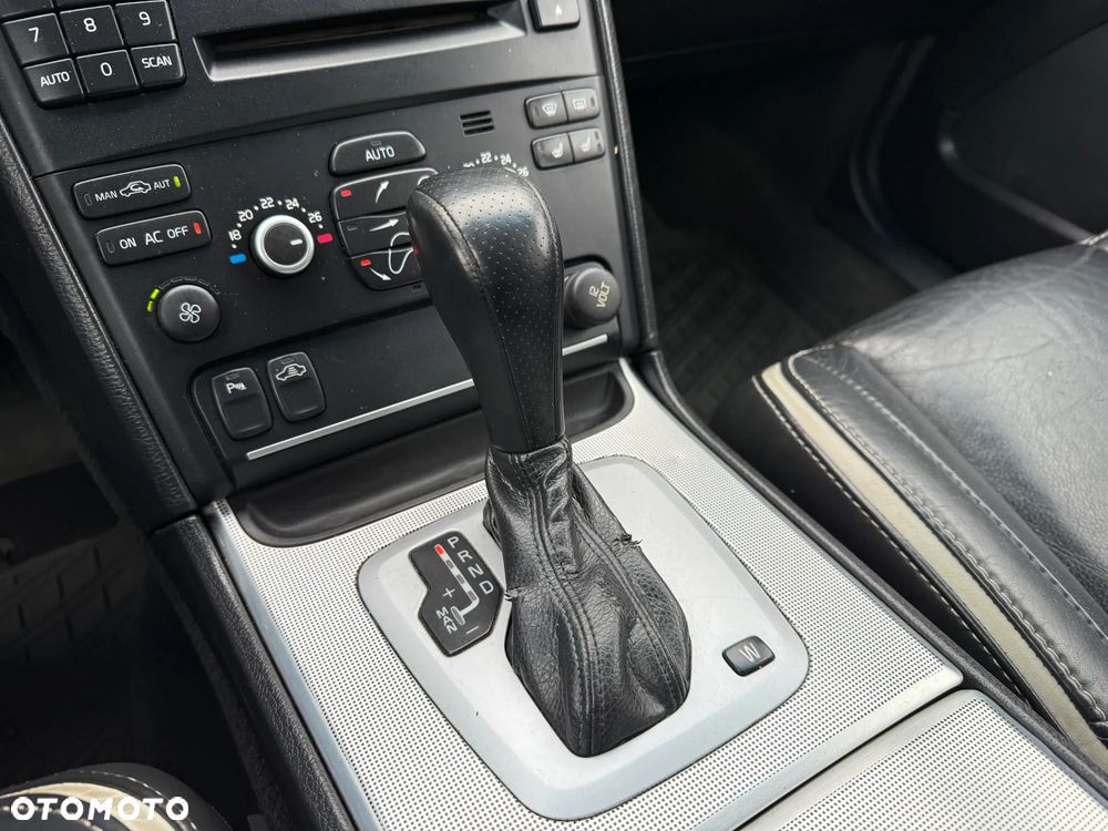 Volvo XC 90 D5 AWD Executive - 17