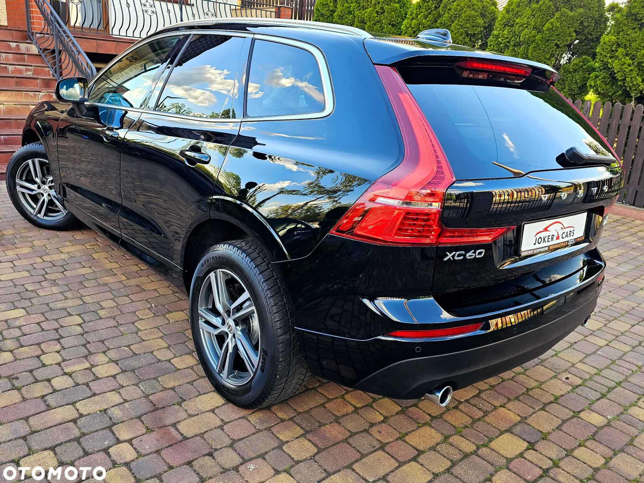 Volvo XC 60 D4 AWD Geartronic Momentum - 25