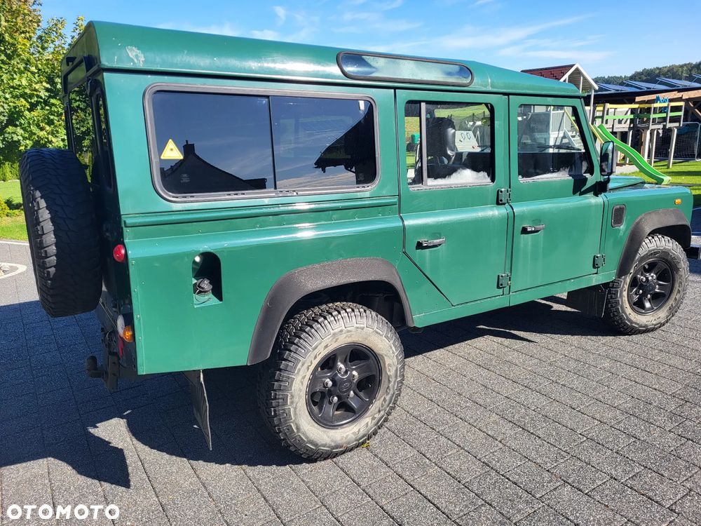 Land Rover Defender - 2