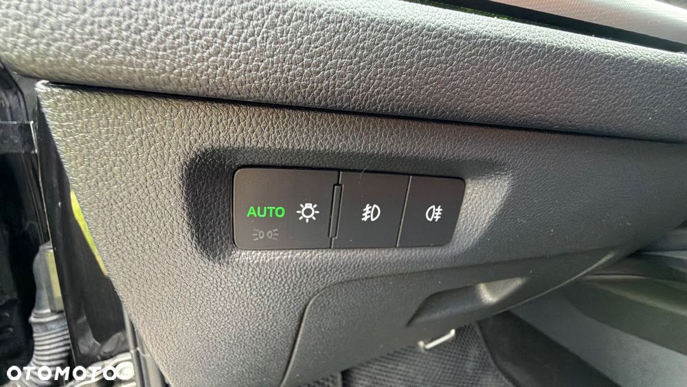 Skoda Octavia 2.0 TDI DSG Edition - 28