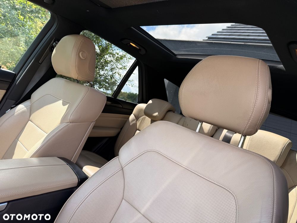 Mercedes-Benz ML - 14
