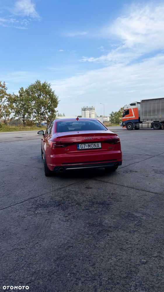 Audi A4 Limousine - 4