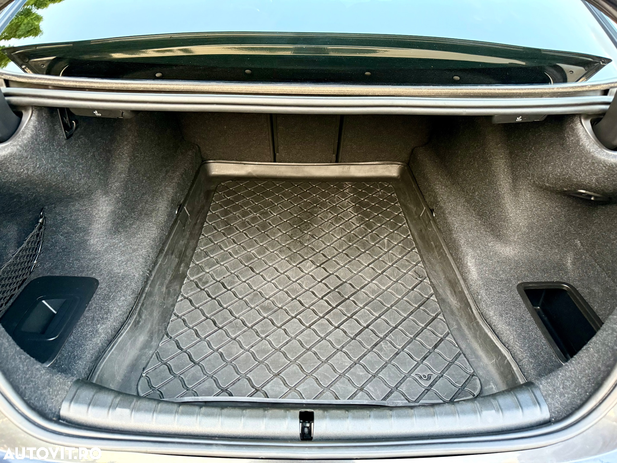 BMW Seria 5 520d xDrive AT - 39