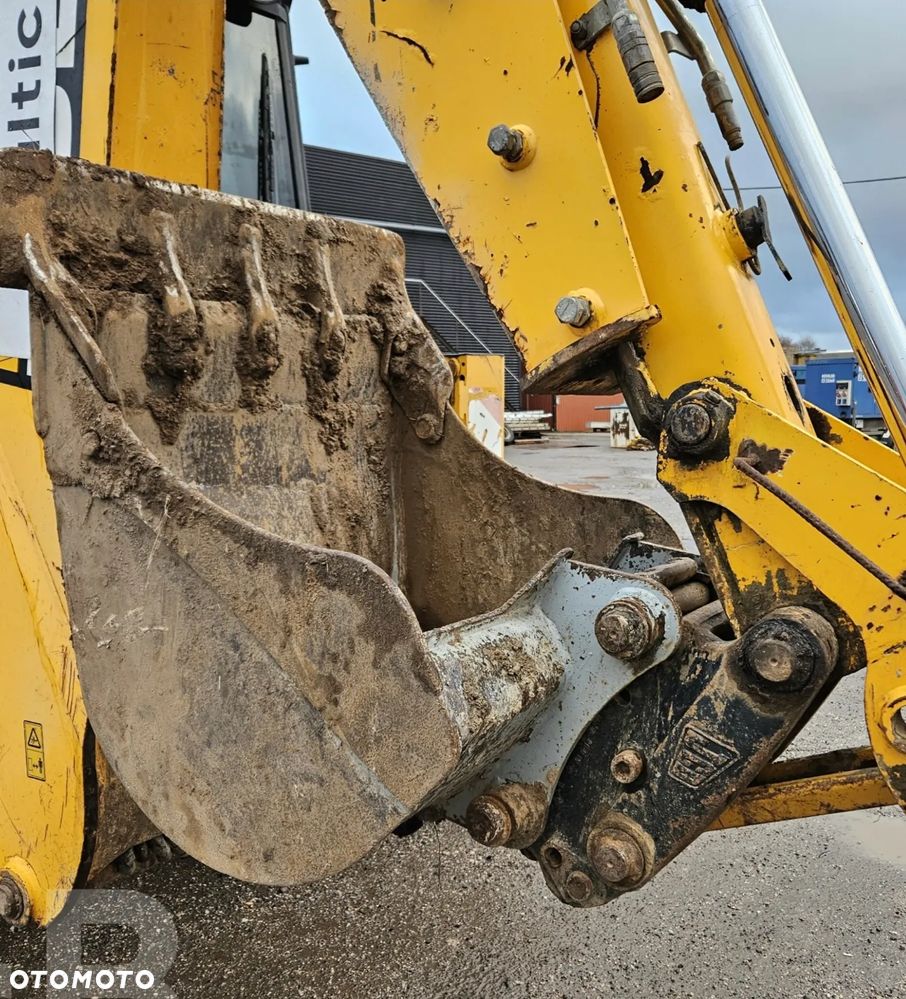 JCB 3CX - 16