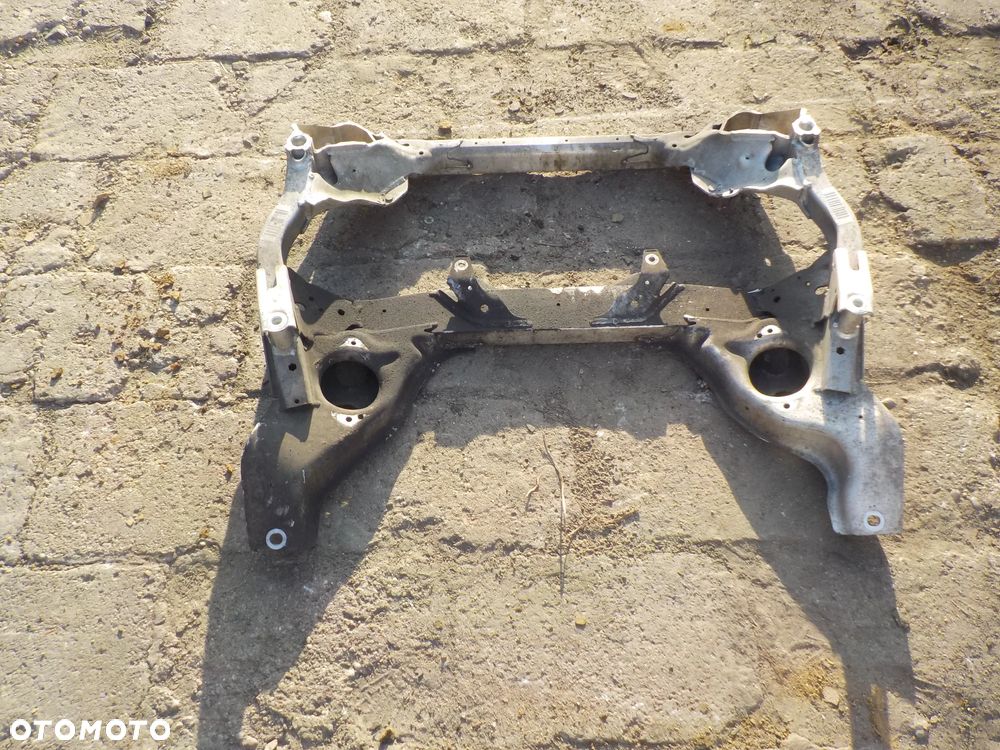 BMW E92 LIFT 3.0D WÓZEK SANKI BELKA SILNIKA - 1