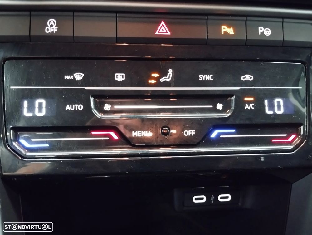 VW T-Roc 1.0 TSI Urban - 31