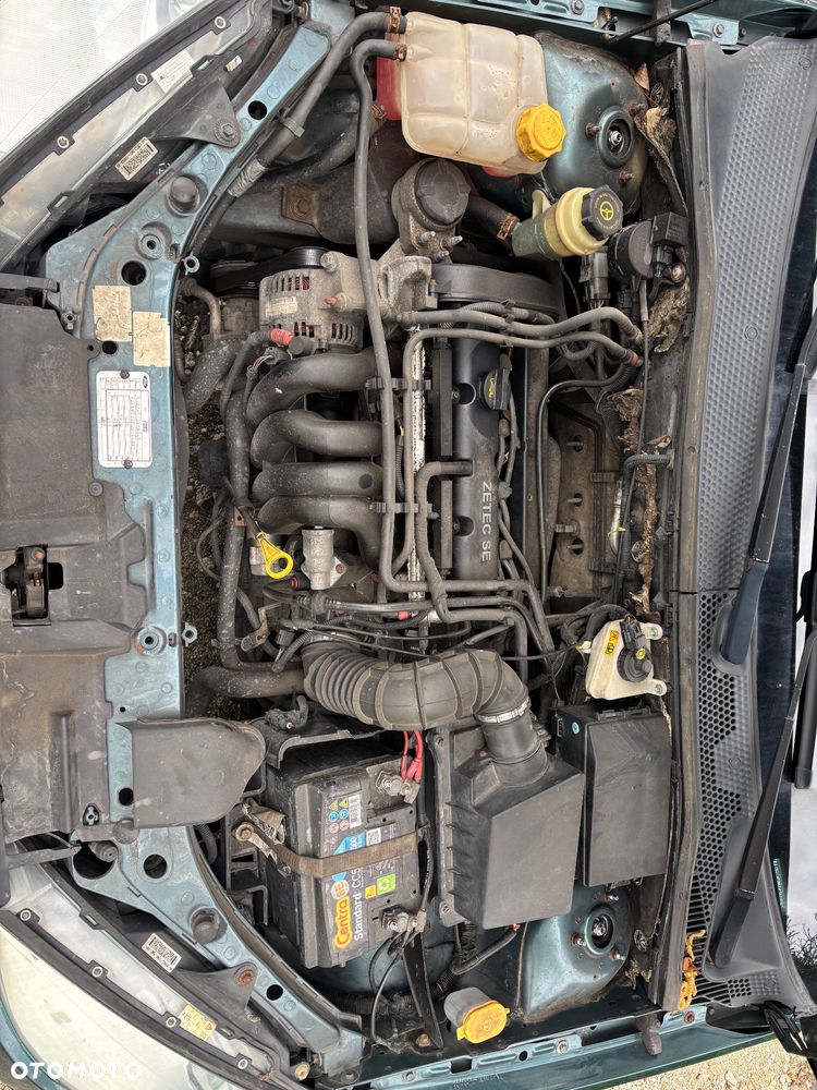 Ford Focus 1.6 Comfort - 13