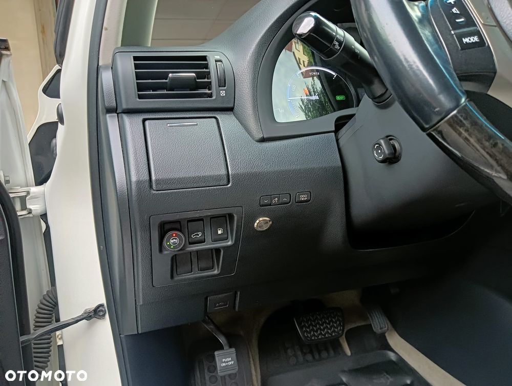 Lexus RX - 18