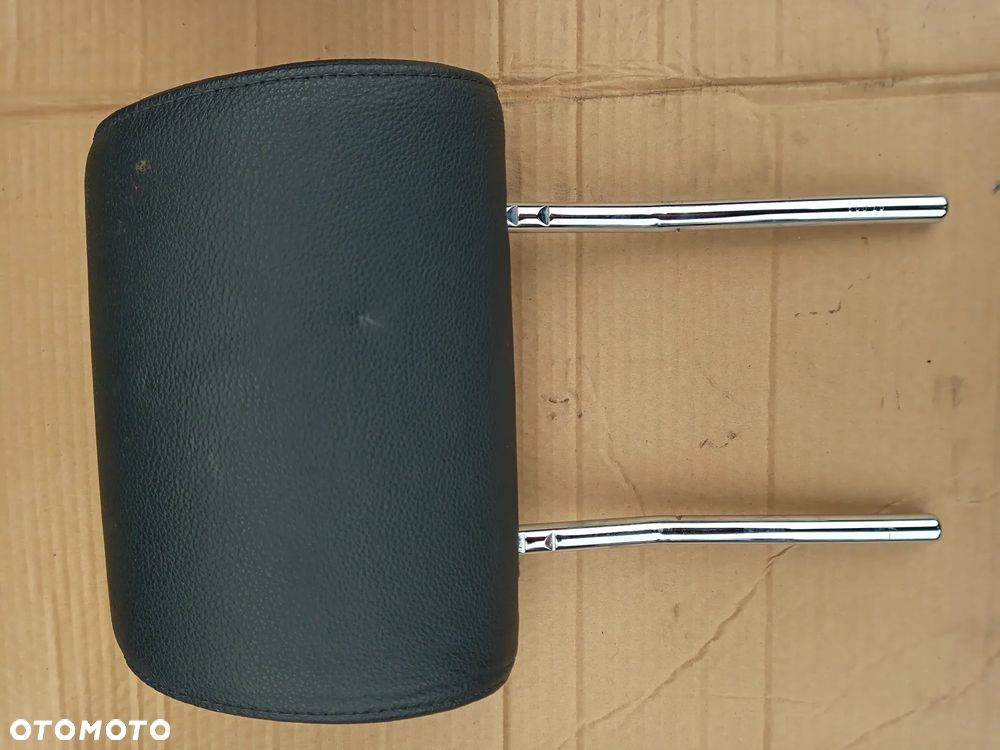 Audi A6 C6 zagłówek  fotela tylny  tył   skóra - 2