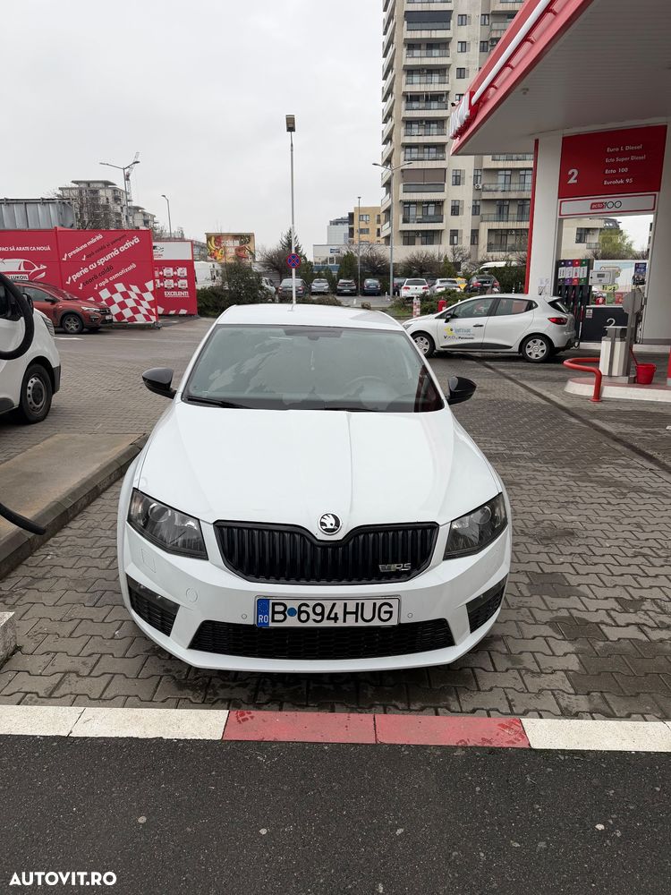 Skoda Octavia 2.0 TDI DSG RS - 6