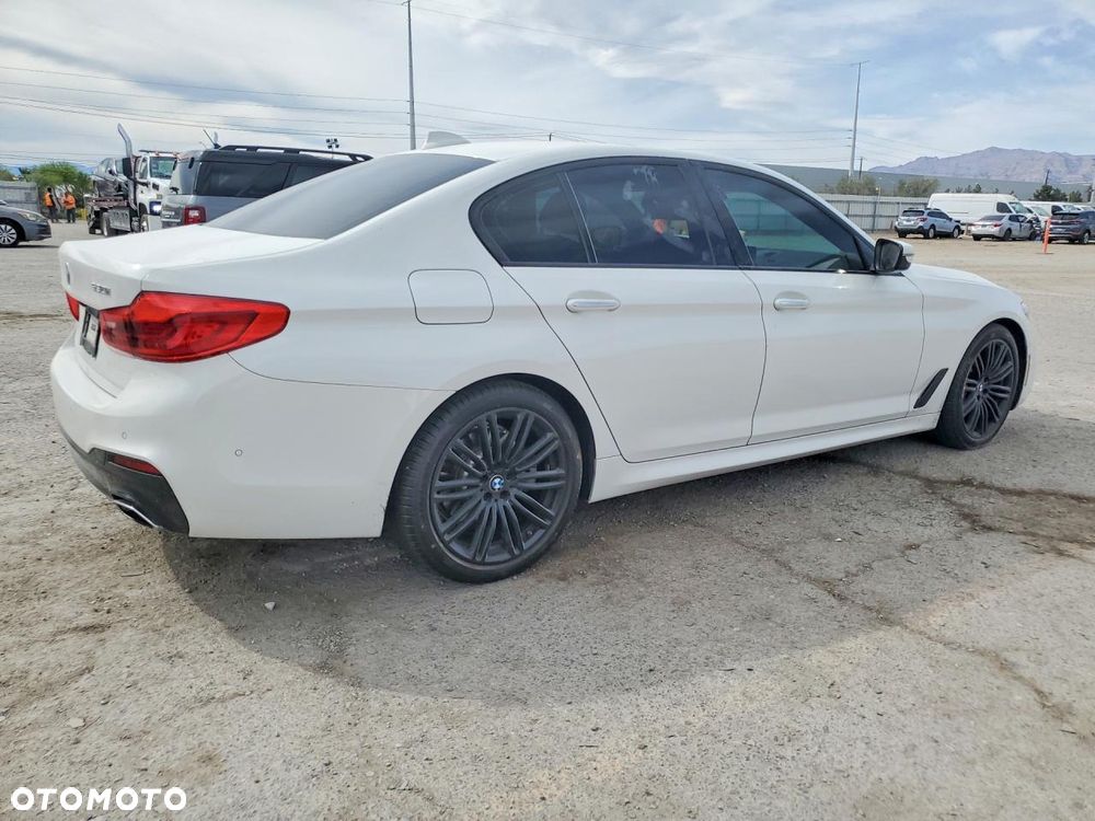 BMW Seria 5 530i M Sport Edition - 4