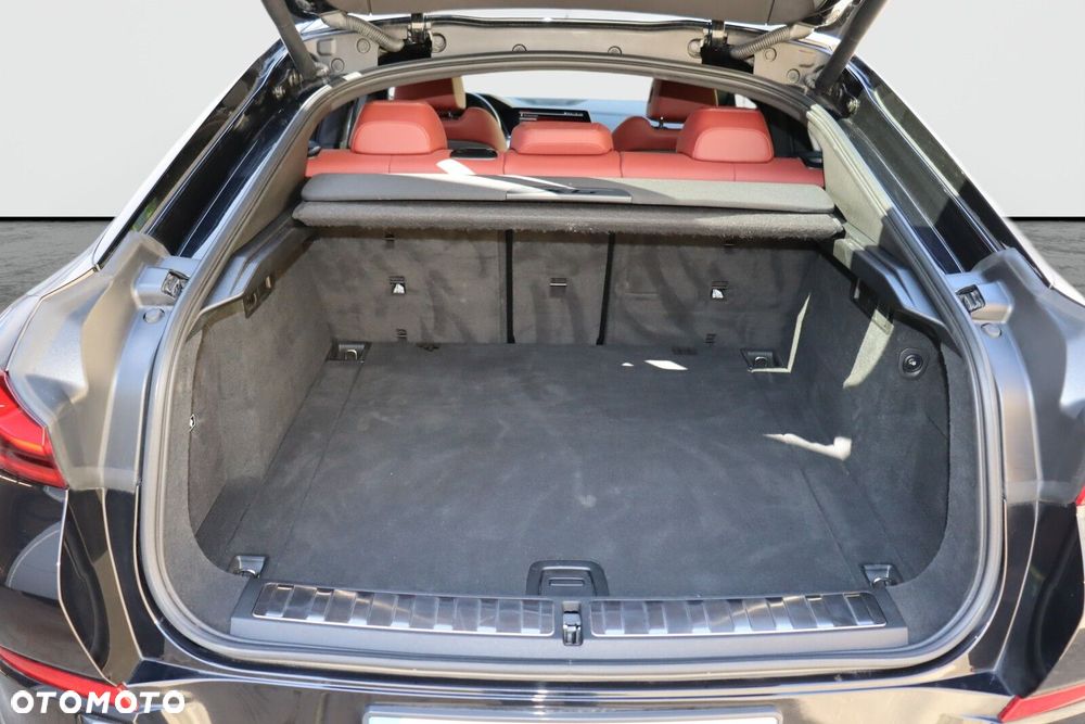 BMW X6 xDrive40d mHEV - 18