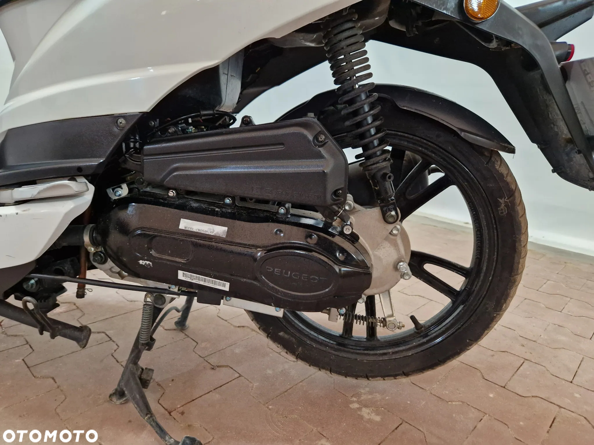 Peugeot Tweet - 8