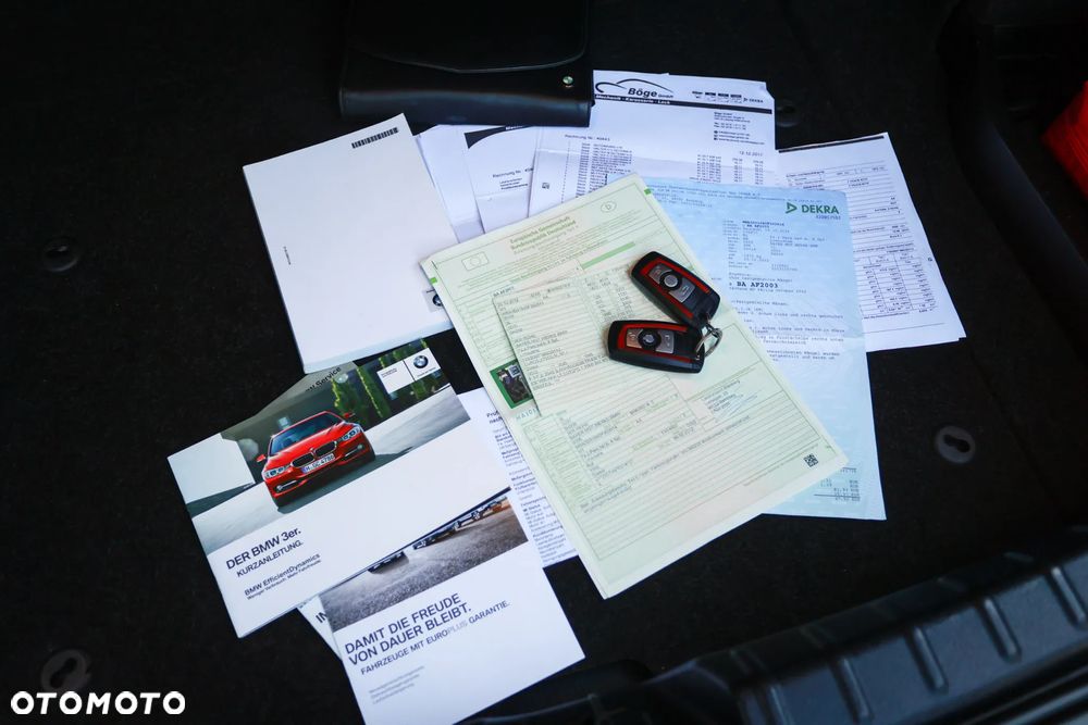 BMW Seria 3 320d DPF Edition Sport - 37