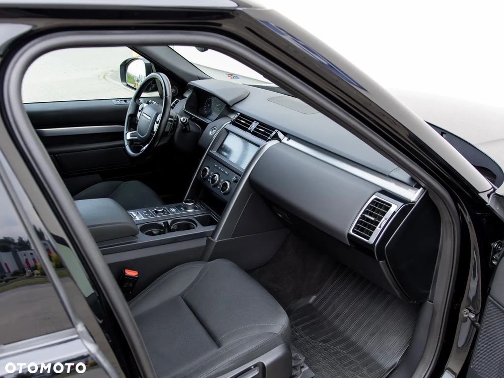 Land Rover Discovery V 3.0 SDV6 HSE - 31