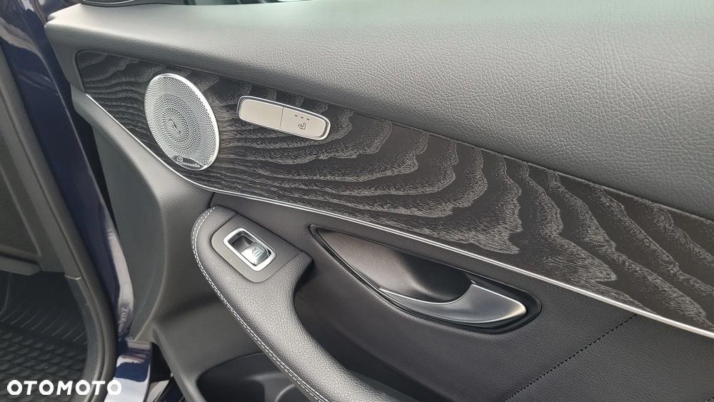 Mercedes-Benz GLC - 13