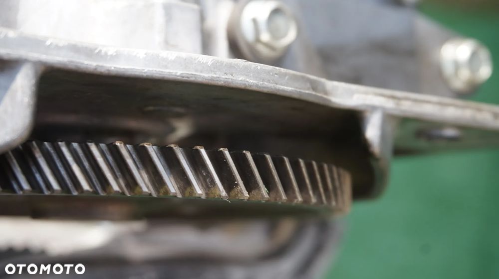 Mazda 3 BK 5 6 GG GH 2.0 D pompa oleju RF7J - 4