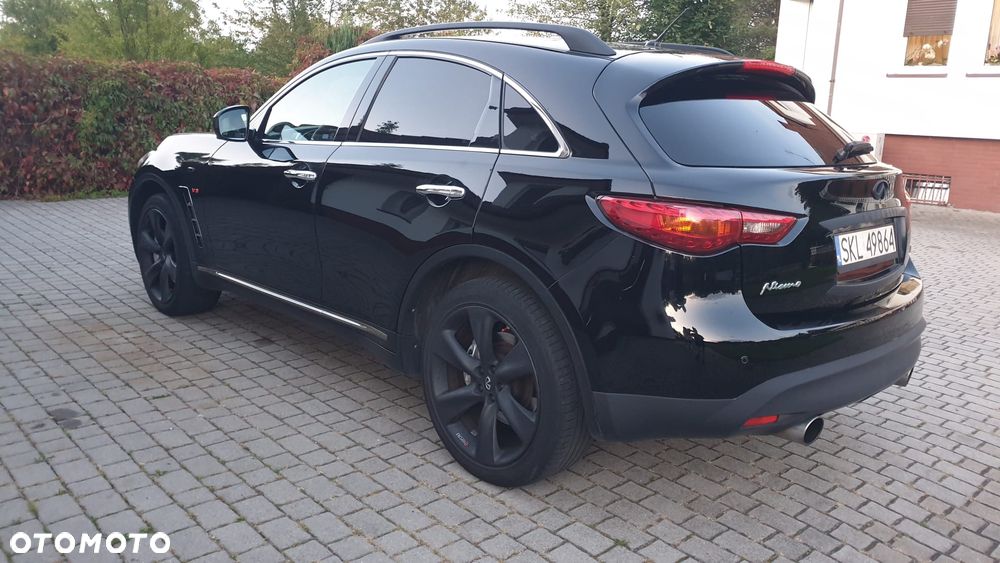 Infiniti FX - 16