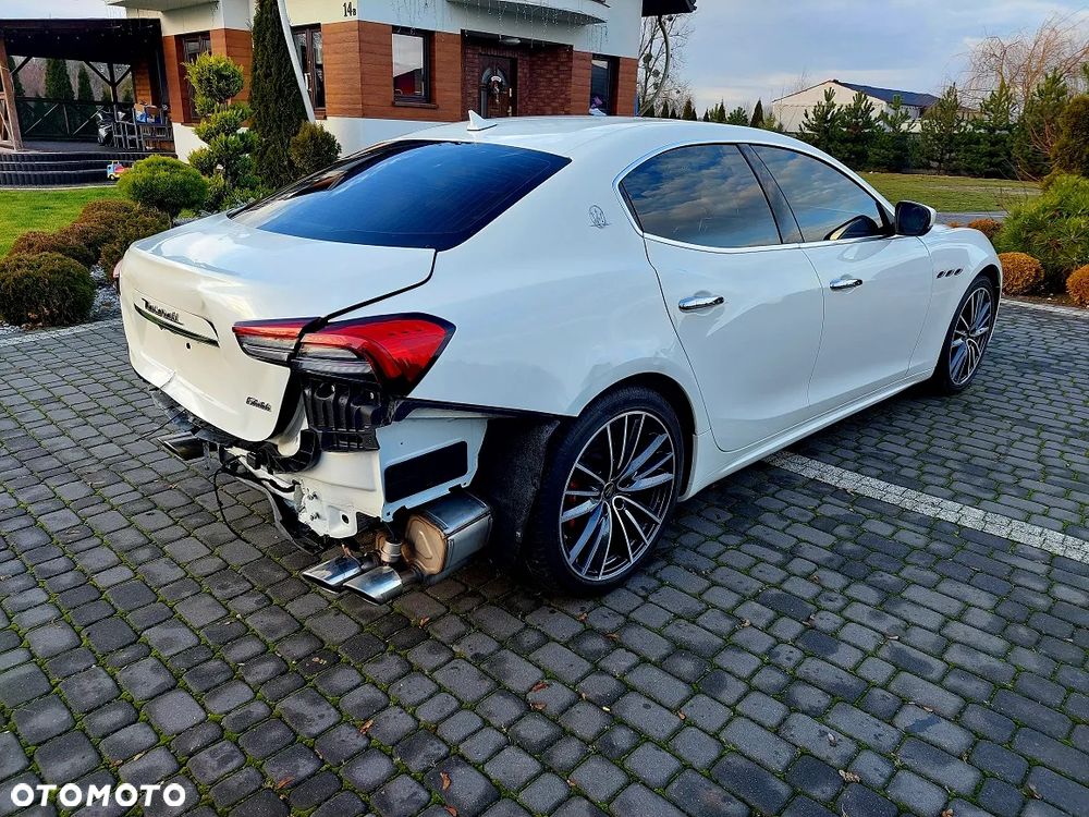 Maserati Ghibli GranSport - 6