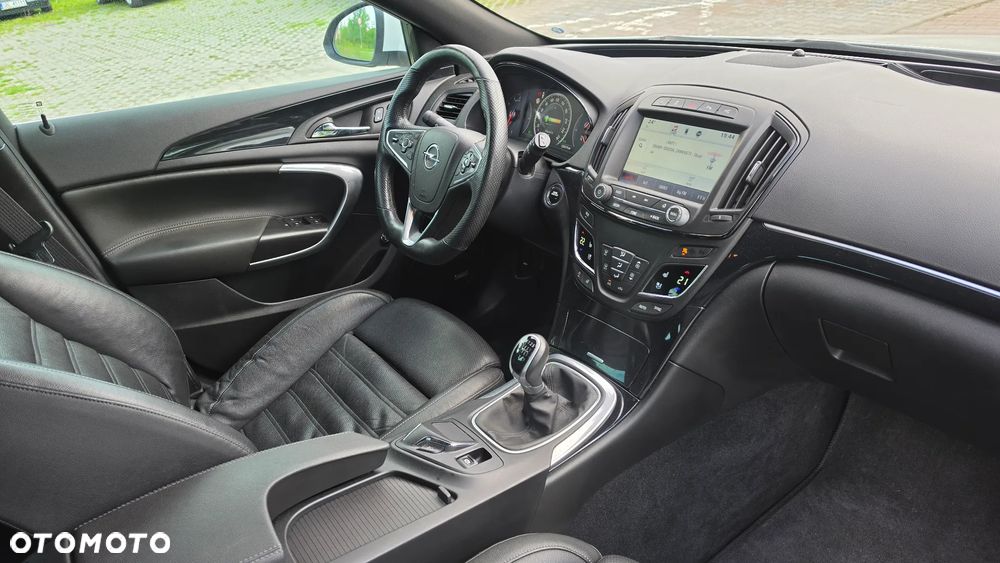 Opel Insignia - 11