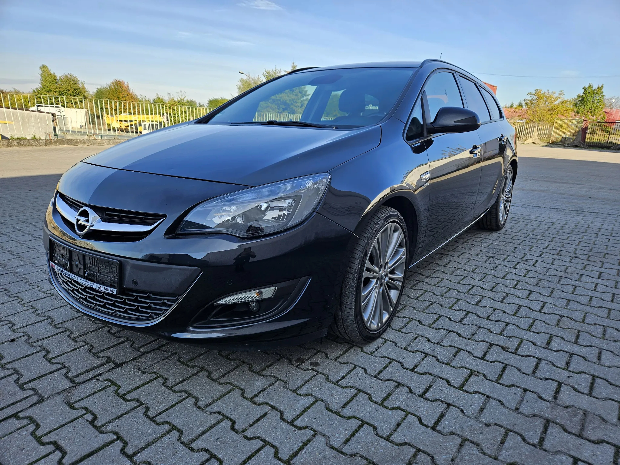 Opel Astra 1.4 Turbo Sports Tourer - 2