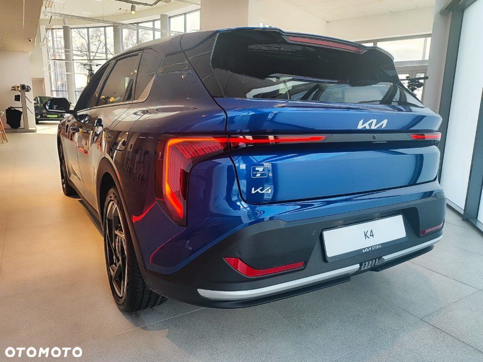 Kia K4 - 5
