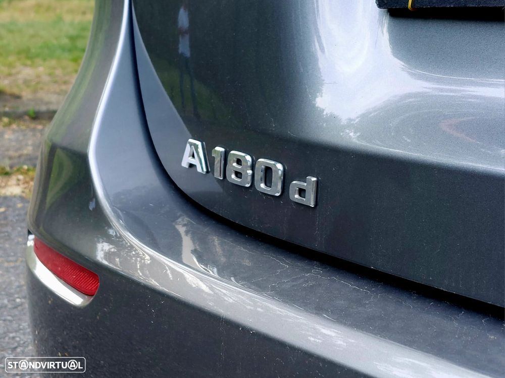 Mercedes-Benz A 180 d 7G-DCT Progressive - 15