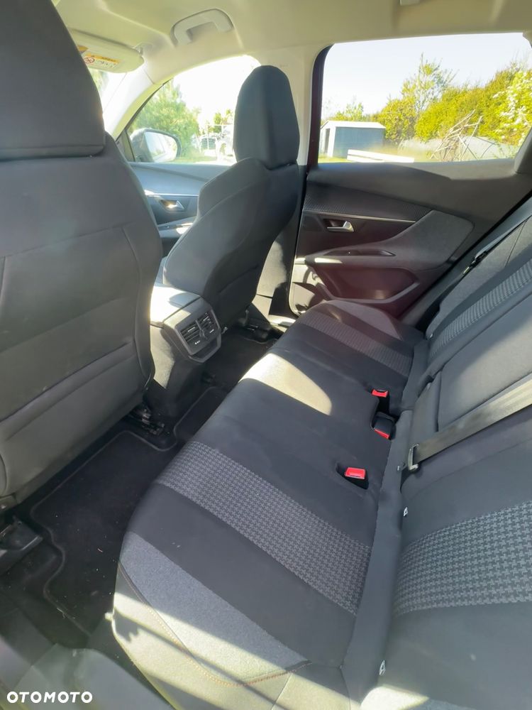 Peugeot 3008 1.2 PureTech Active S&S - 9