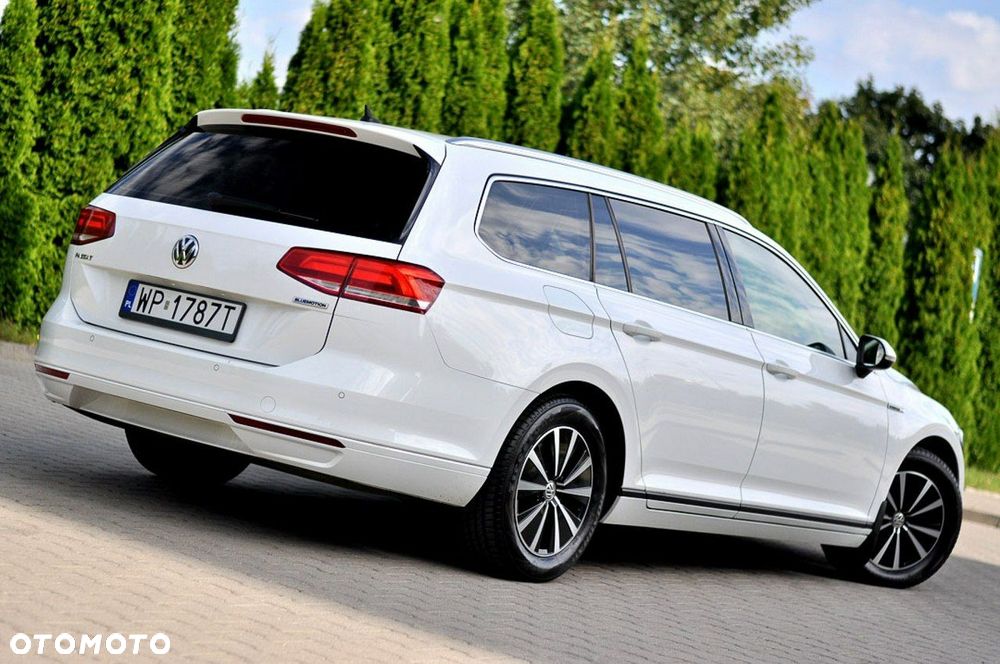 Volkswagen Passat Variant 1.6 TDI (BlueMotion Technology) Trendline - 3