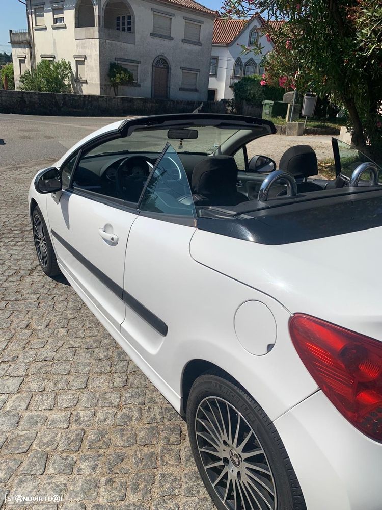 Peugeot 207 CC 1.6 HDi FAP Sport - 10