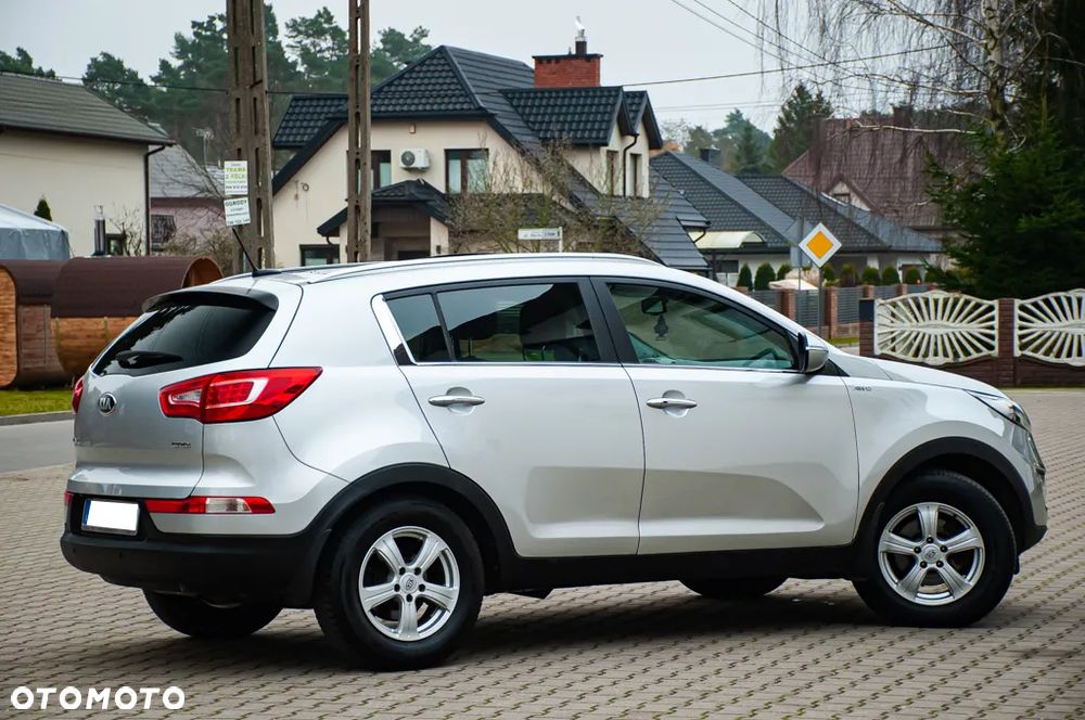 Kia Sportage 2.0 CRDI 4WD Automatik Dream-Team Edition - 14