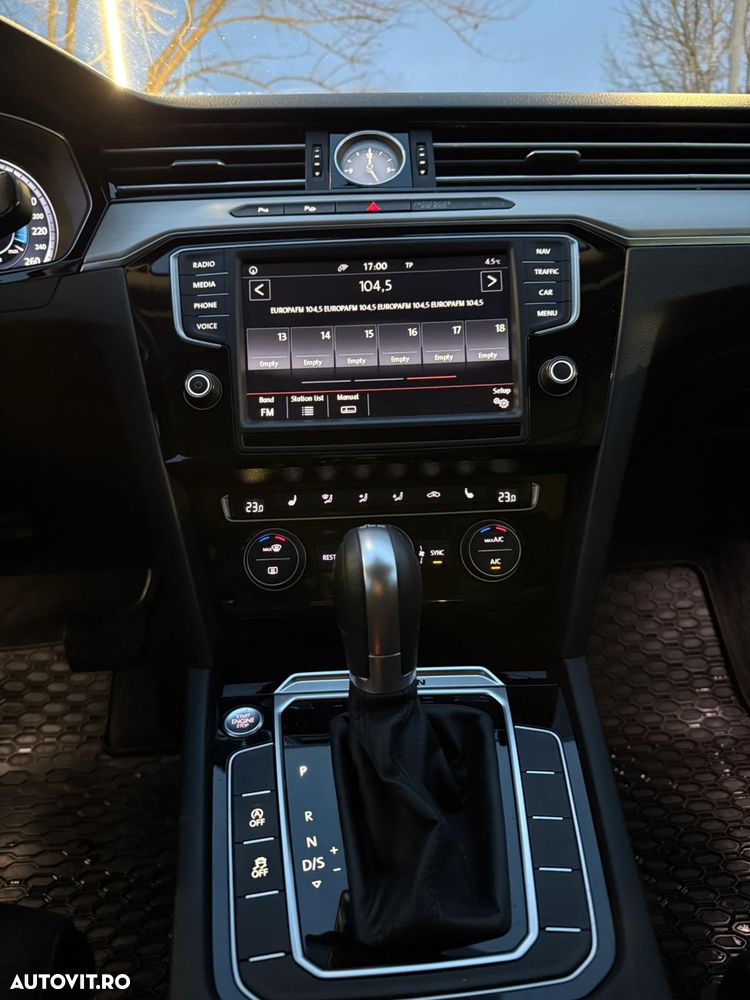 Volkswagen Passat - 14