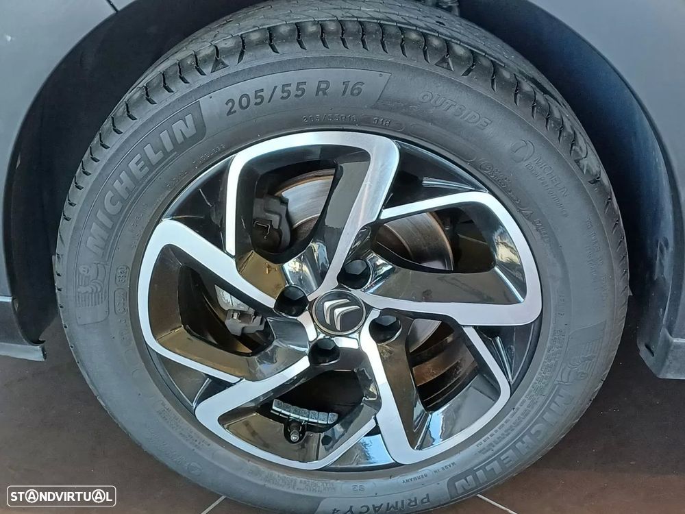 Citroën C3 1.5 BlueHDi Shine - 25