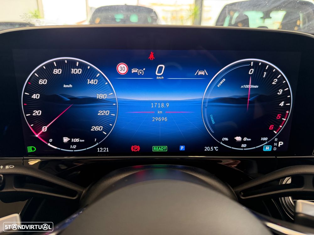 Mercedes-Benz E 300 de Avantgarde - 15