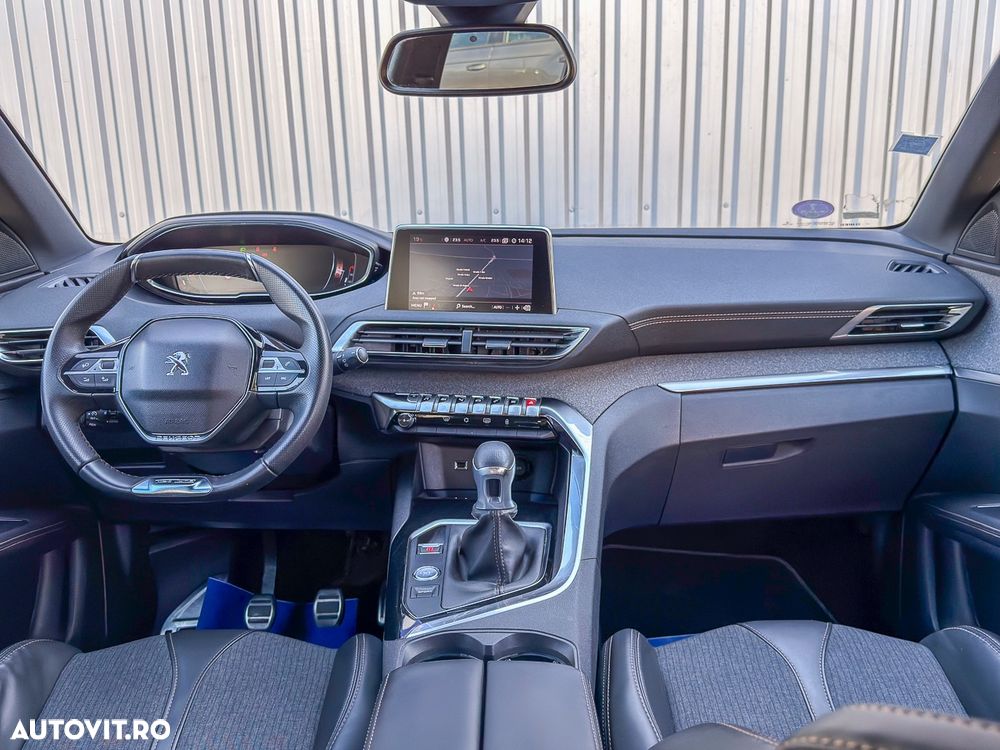 Peugeot 3008 1.2 PureTech Turbo S&S GT-Line - 32