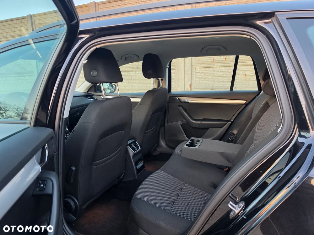 Skoda Octavia 1.0 TSI DSG Ambition - 19