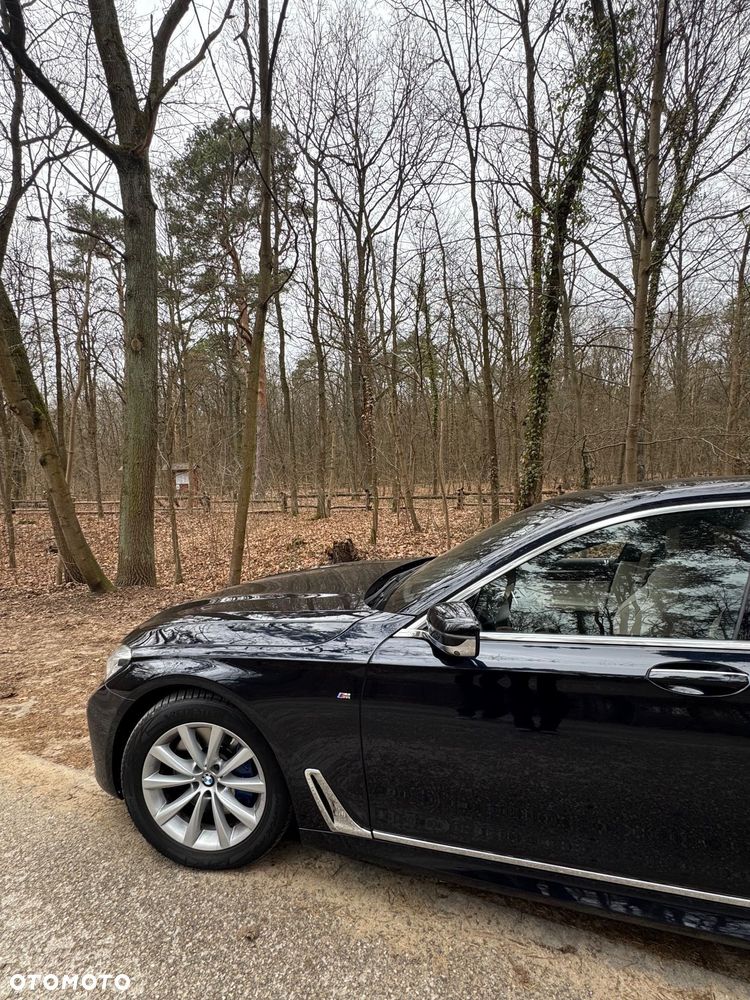 BMW Seria 7 - 26
