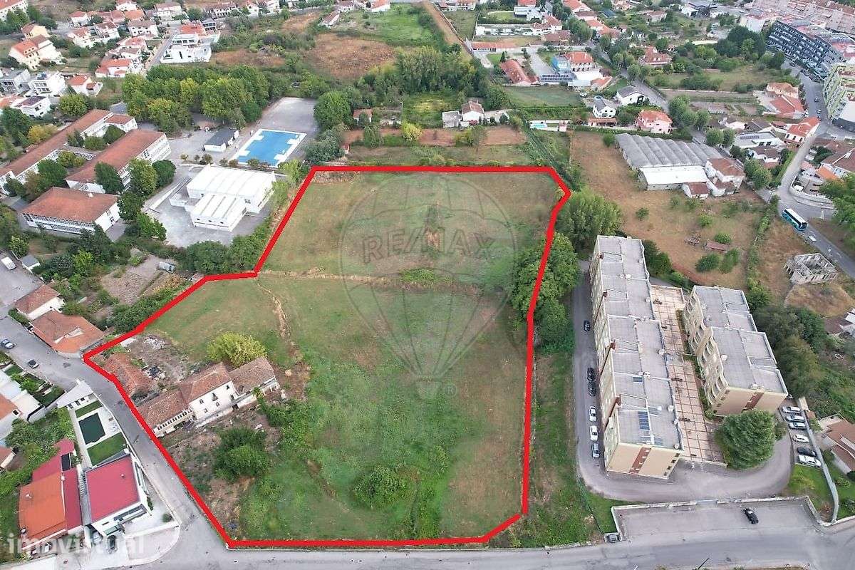 Moradia T4 para venda - Grande imagem: 2/7