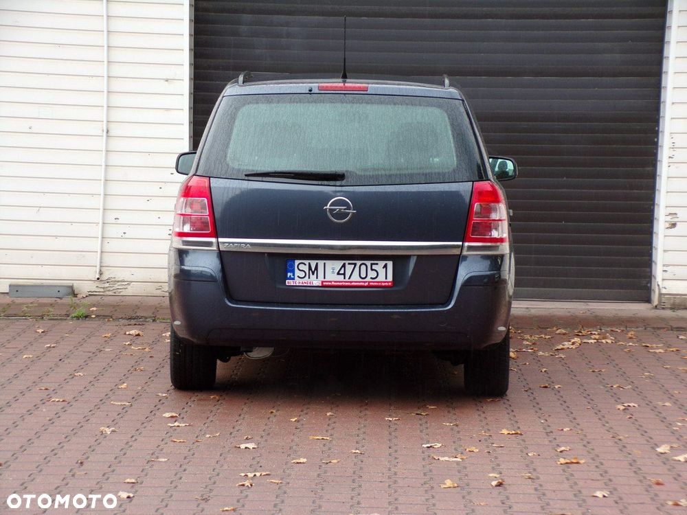 Opel Zafira - 14