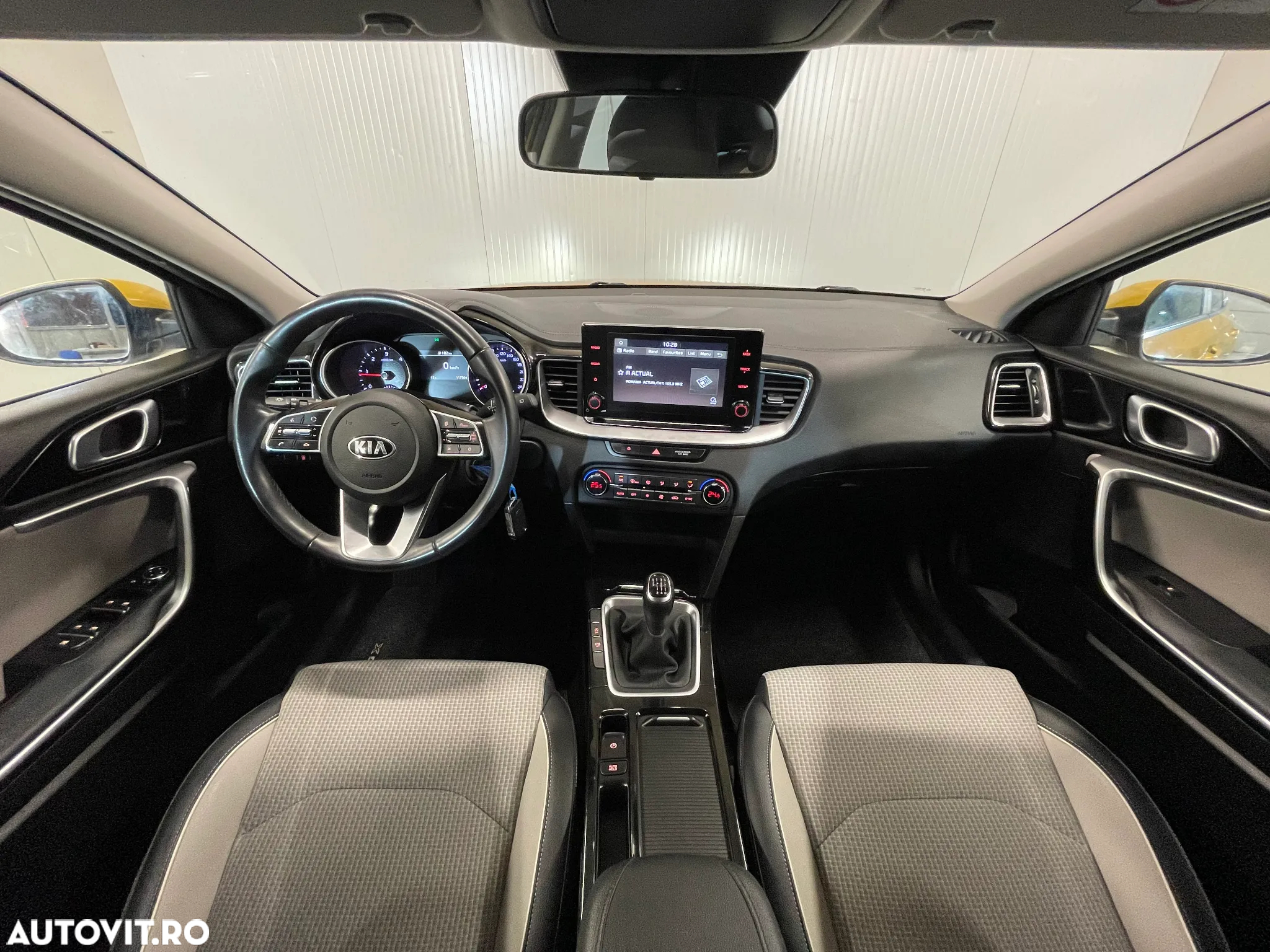Kia XCeed 1.6 DSL 6MT Style - 7