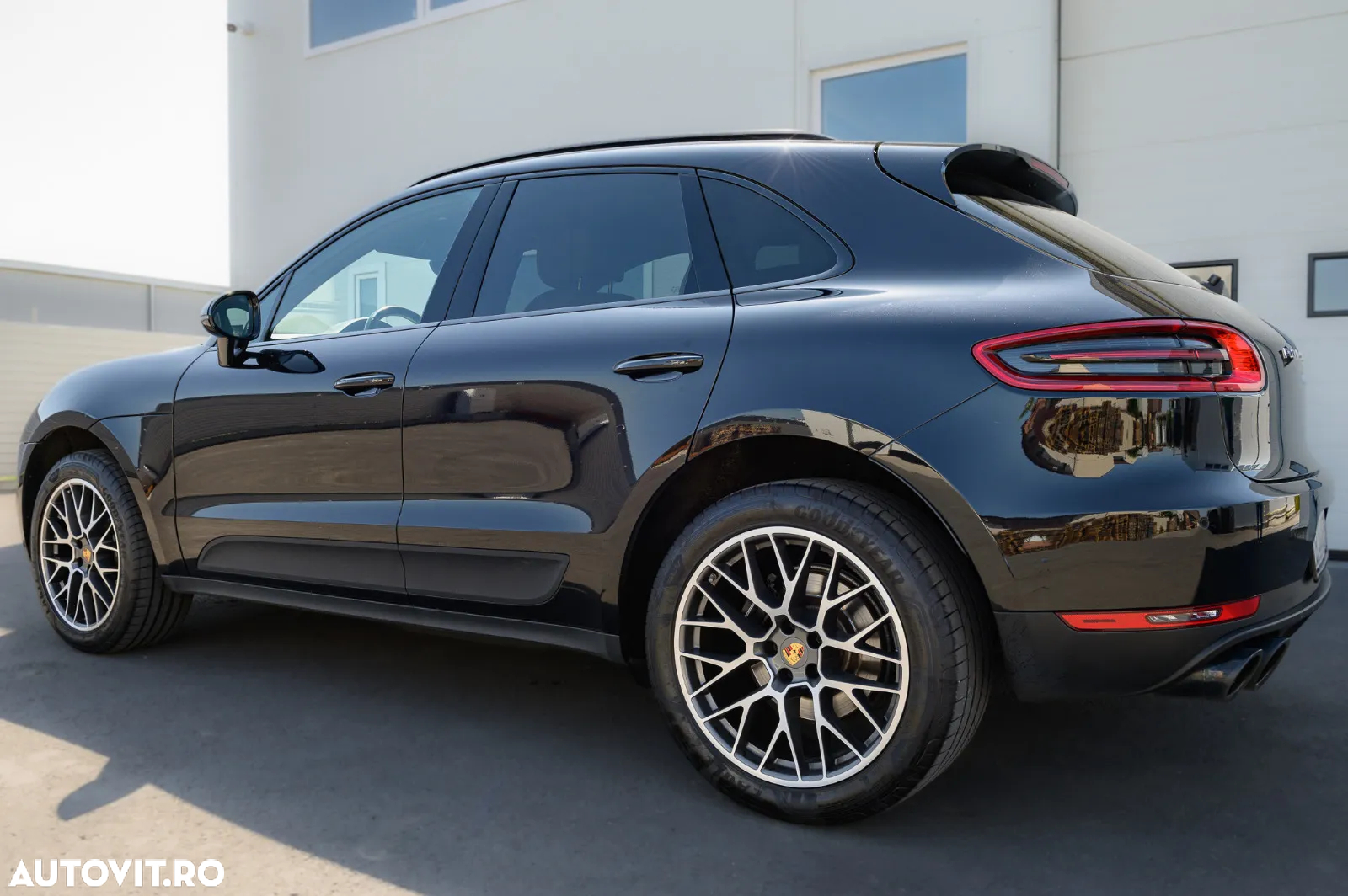 Porsche Macan Standard - 15