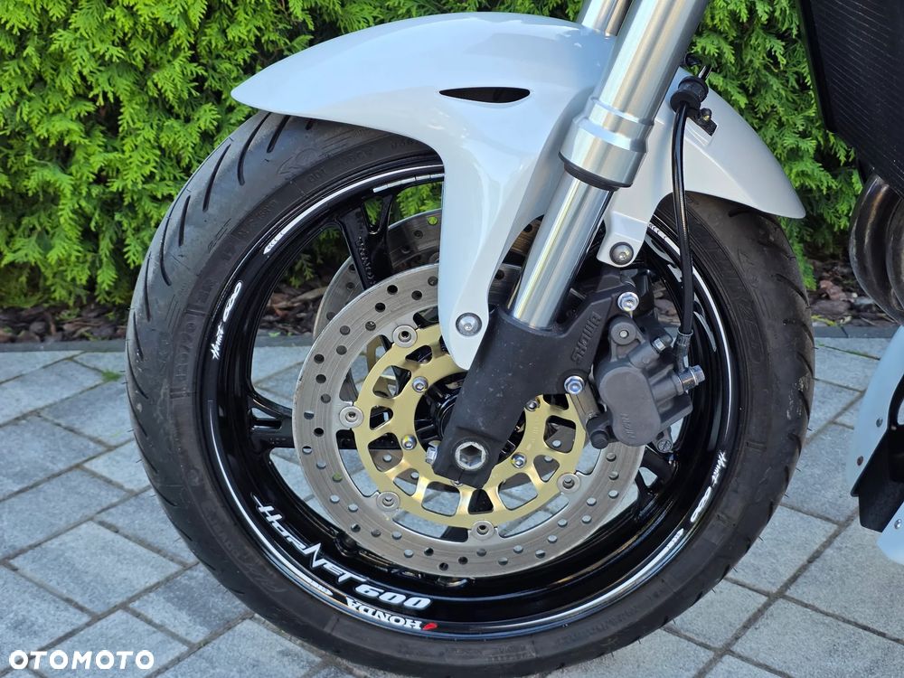 Honda Hornet - 22
