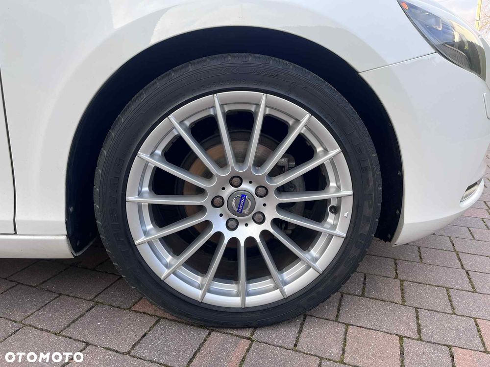 Volvo V40 D2 Momentum - 39