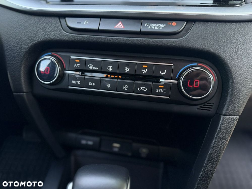 Kia Ceed - 21