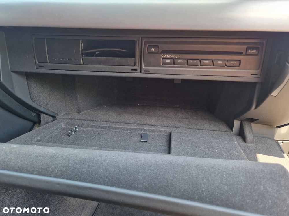 Audi A8 6.0 W12 L Quattro - 15
