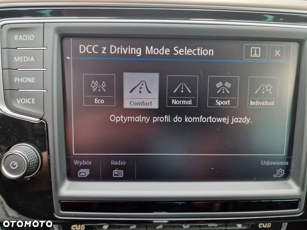 Volkswagen Passat - 16