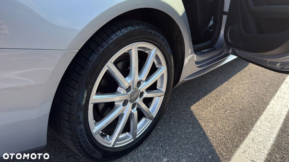 Audi A4 Limousine - 13