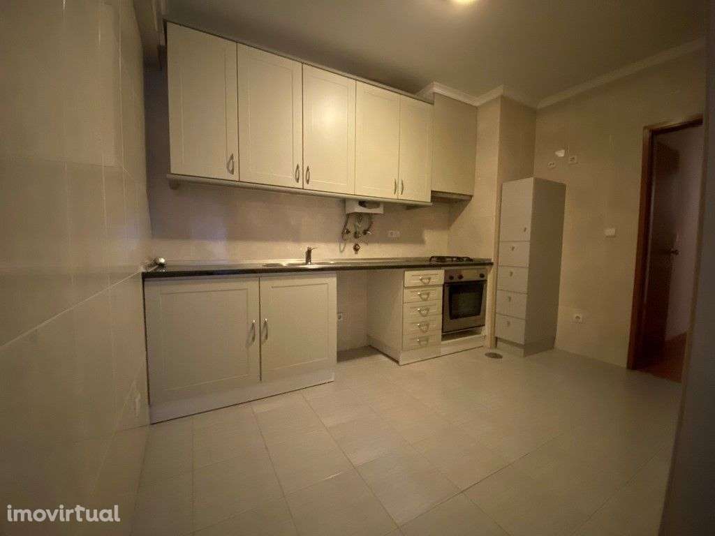 Apartamento T2 em Esgueira - Sem Mobília - Grande imagem: 4/11