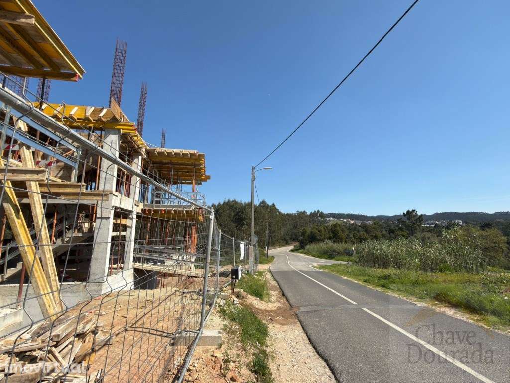 NOVO - Apartamento T2 com garagem e varandas - Grande imagem: 5/35